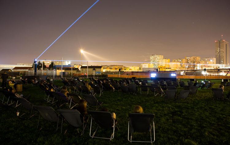 EXO 48.9013°, 2.3789°. Nuit Blanche 2015 pour la Ville de Paris, dans le cadre de Némo, Biennale internationale des arts numériques Paris-Île-de-France.