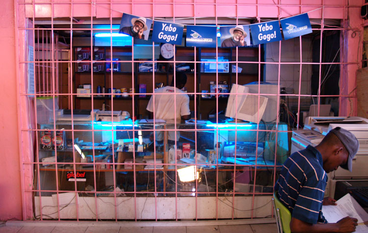 Internet Café. Tegan Bristow. Braamfontein, Johannesburg, 2008.